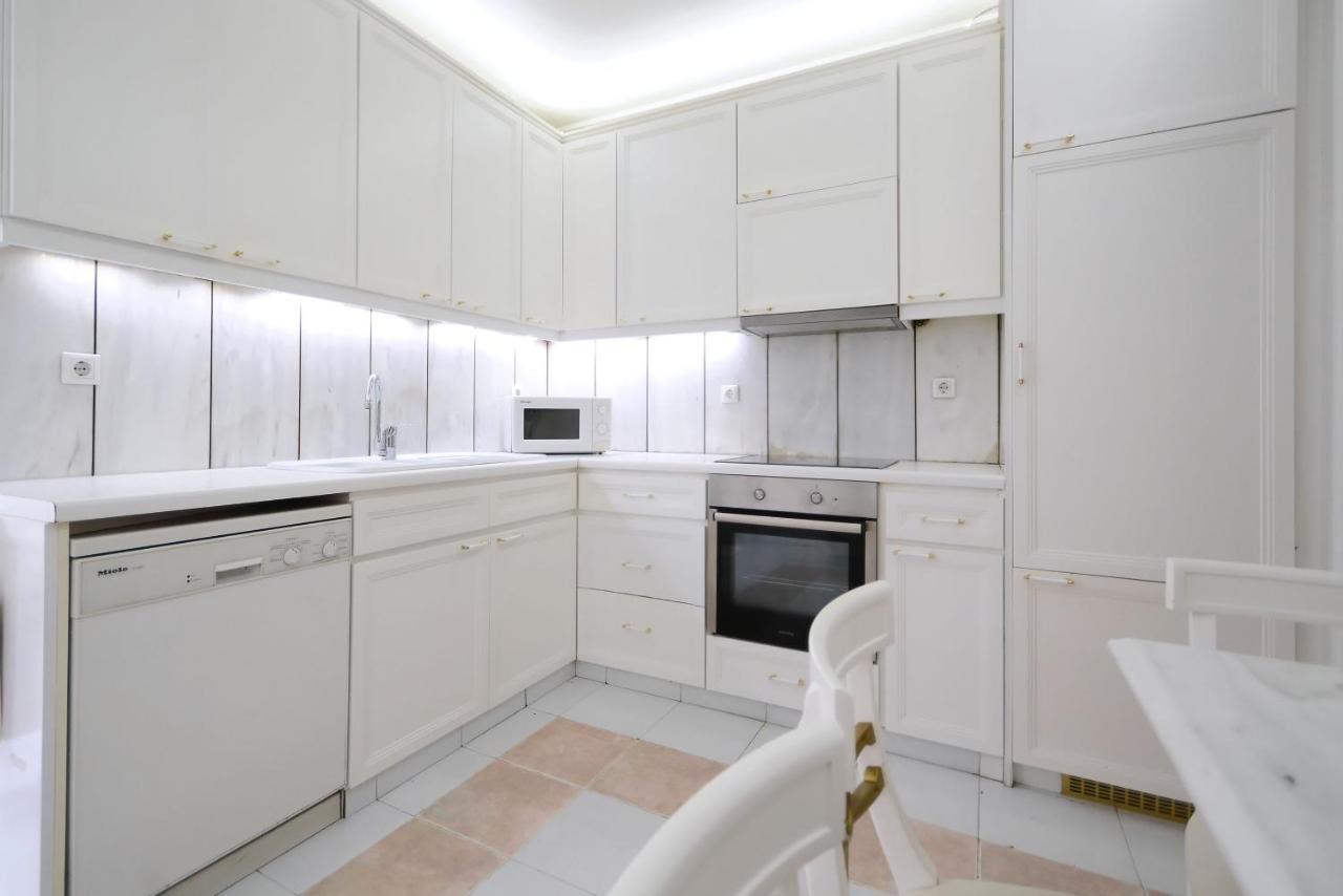 Luxury Apartment Demokratias Афины Экстерьер фото